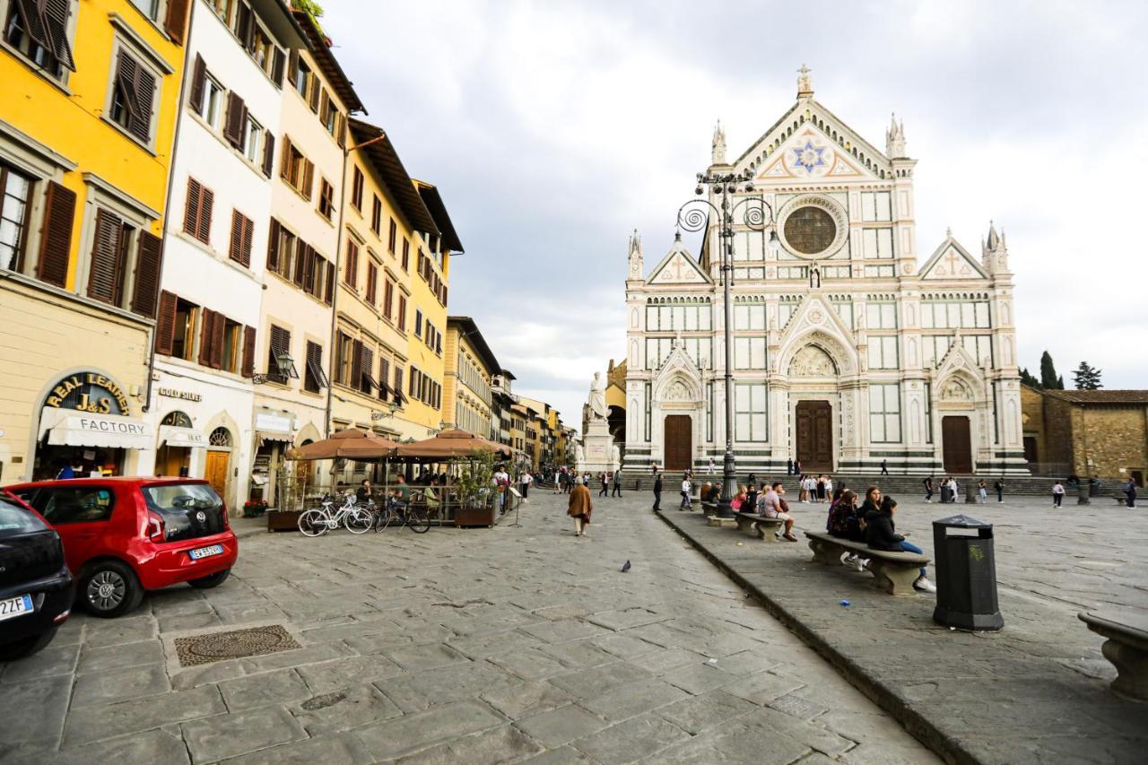 Luxurious View On Santa Croce Apartment Florence Exterior photo