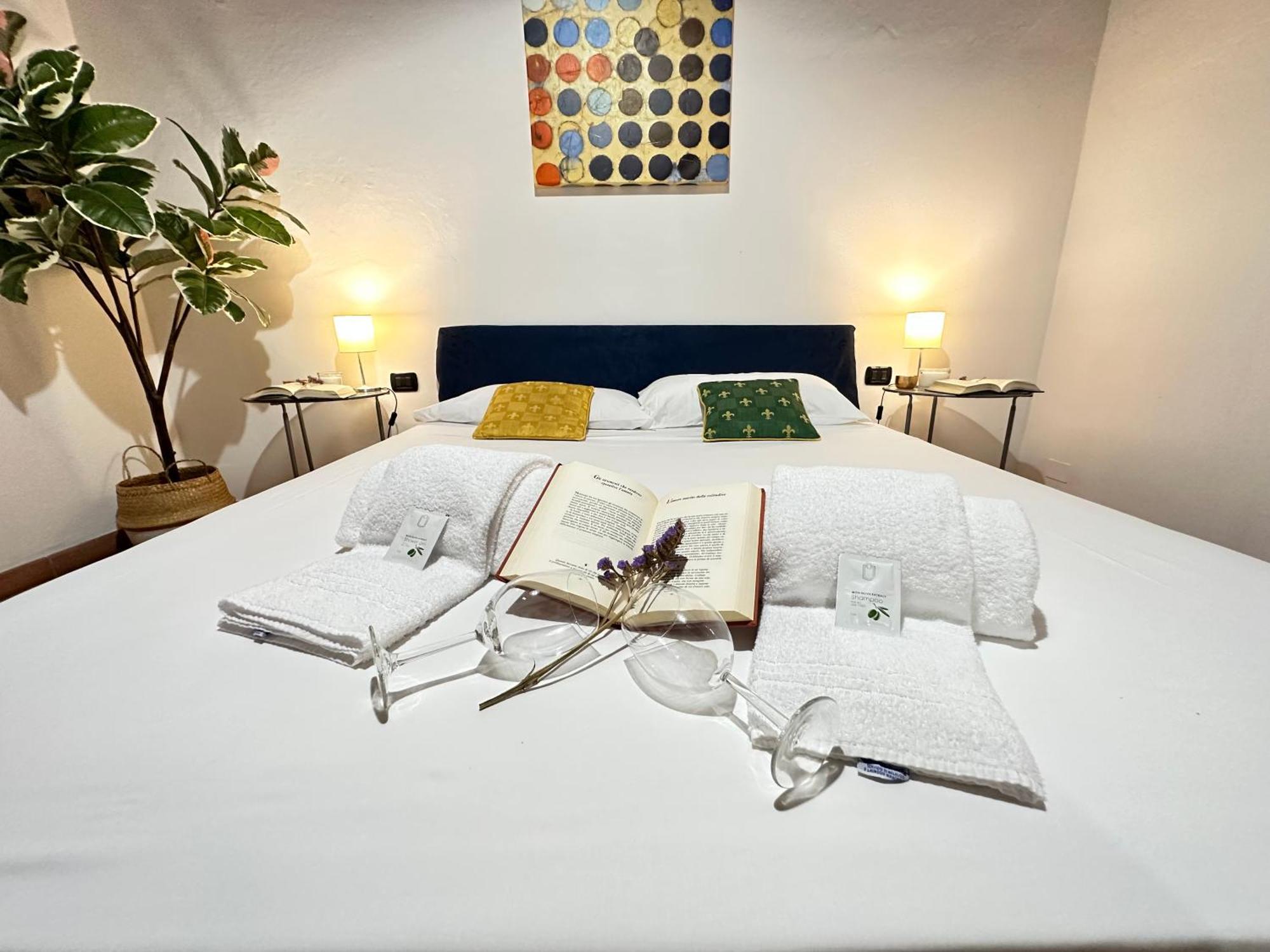 Luxurious View On Santa Croce Apartment Florence Exterior photo